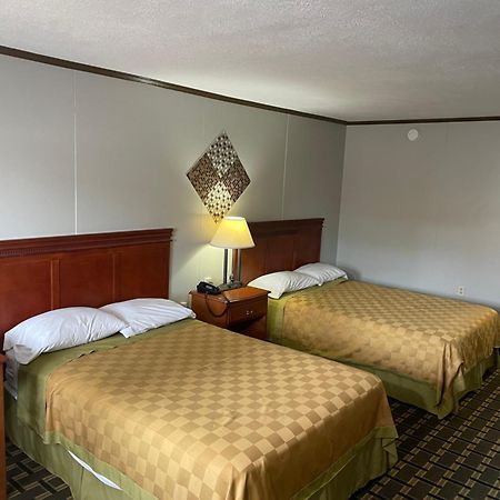 Bedford Inn Елк Сити Екстериор снимка