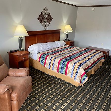 Bedford Inn Елк Сити Екстериор снимка